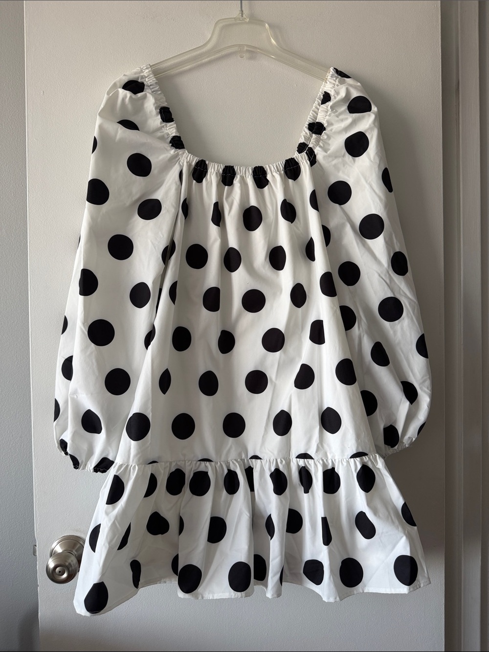 GHOSPELL Polka Dot Mini  Square Neck Puff Sleeve White/Black Wedding Guest Dress